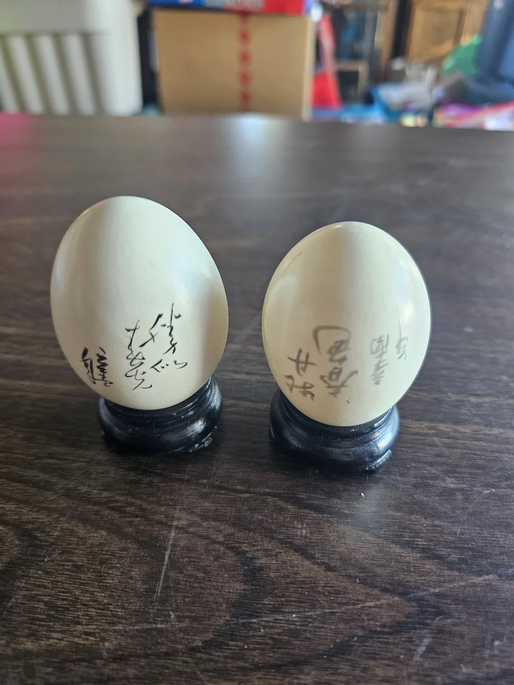 Hand-Painted Floral Ceramic Egg Decor in Cream and Pink 🩷🩷